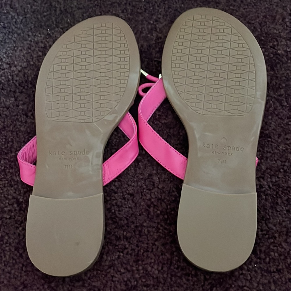 ♠️ NWOT Kate Spade Flip Flops ♠️ - Picture 3 of 7